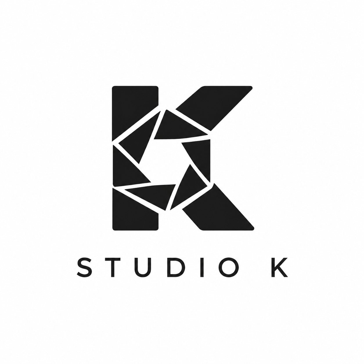 Aperture-shaped K monogram for a photo studio — logo